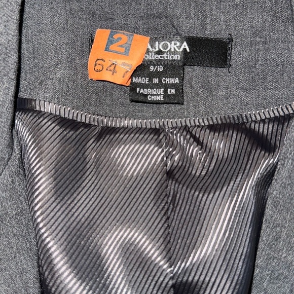 Majora Classic Gray Women's Blazer - Picture 2 of 12